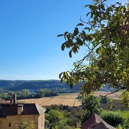 Holiday home Nid'amour La Colombe