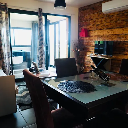 Nid'amour La Colombe Holiday home Bezenac