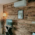 Nidamour La Colombe Romantique Avec Privatif Interieur Castels-et-bezenac Ferienhaus Bézenac