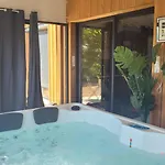 Nidamour La Colombe Romantique Avec Privatif Interieur Castels-et-bezenac *