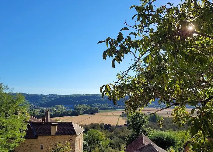 Дом отдыха Nidamour La Colombe Romantique Avec Privatif Interieur Castels-et-bezenac