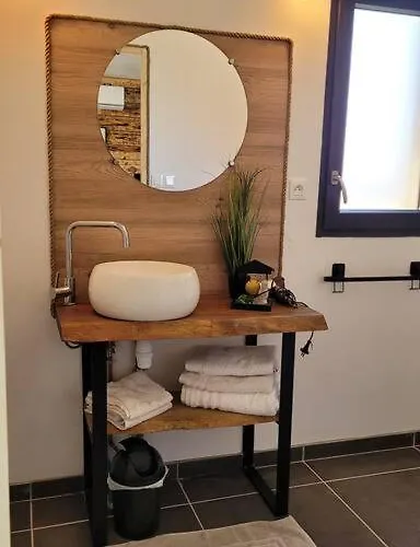 Nidamour La Colombe Romantique Avec Privatif Interieur Castels-et-bezenac Bezenac